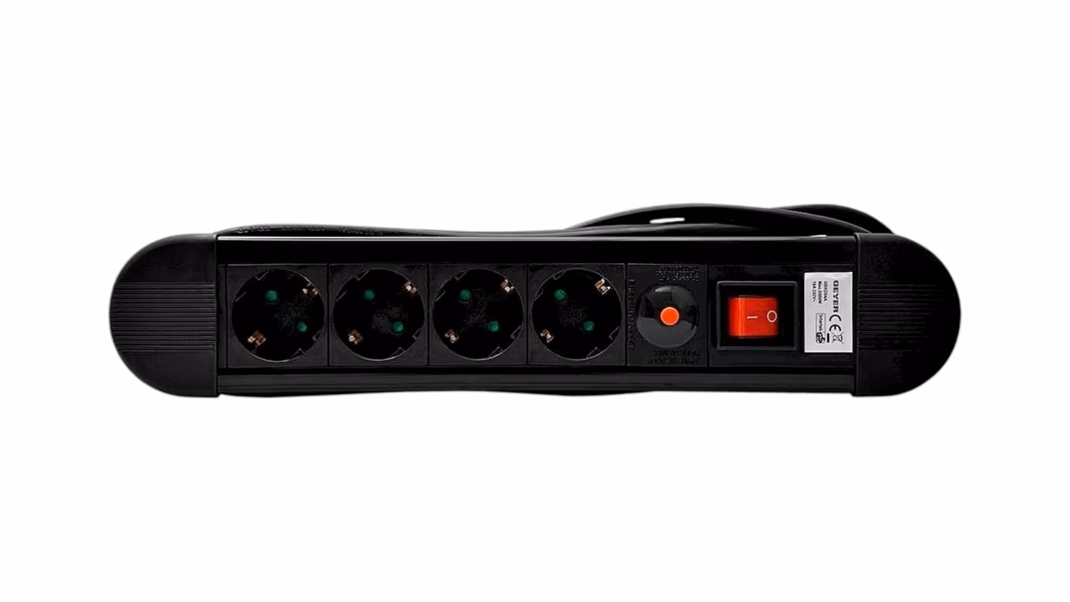 Geyer Πολύπριζο 4 Θέσεων Με Καλώδιο 2m και Διακόπτη Μαύρο (Με προστασία υπερφόρτωσης)